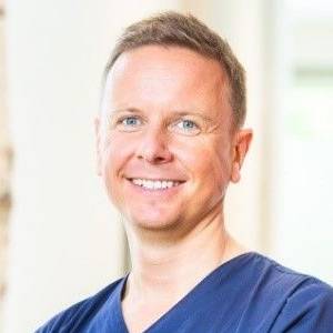 Dr. Alexander Neubauer
